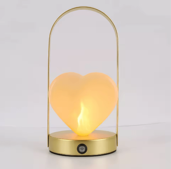 مصباح ليلي LED على شكل قلب