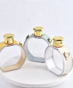 زجاجة ماء على شكل عطر